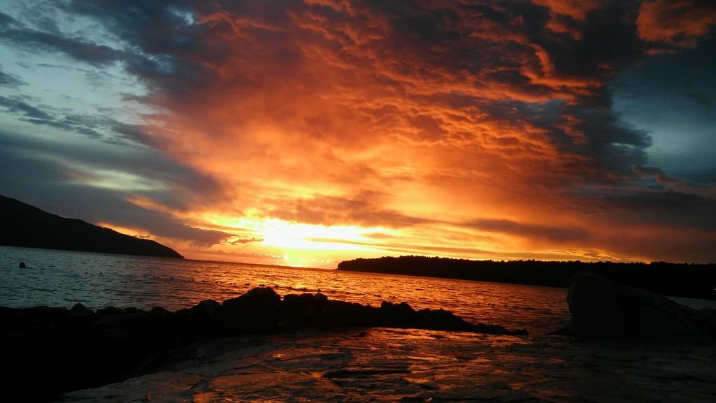 Vukovic Lägenhet Stari Grad (Hvar)